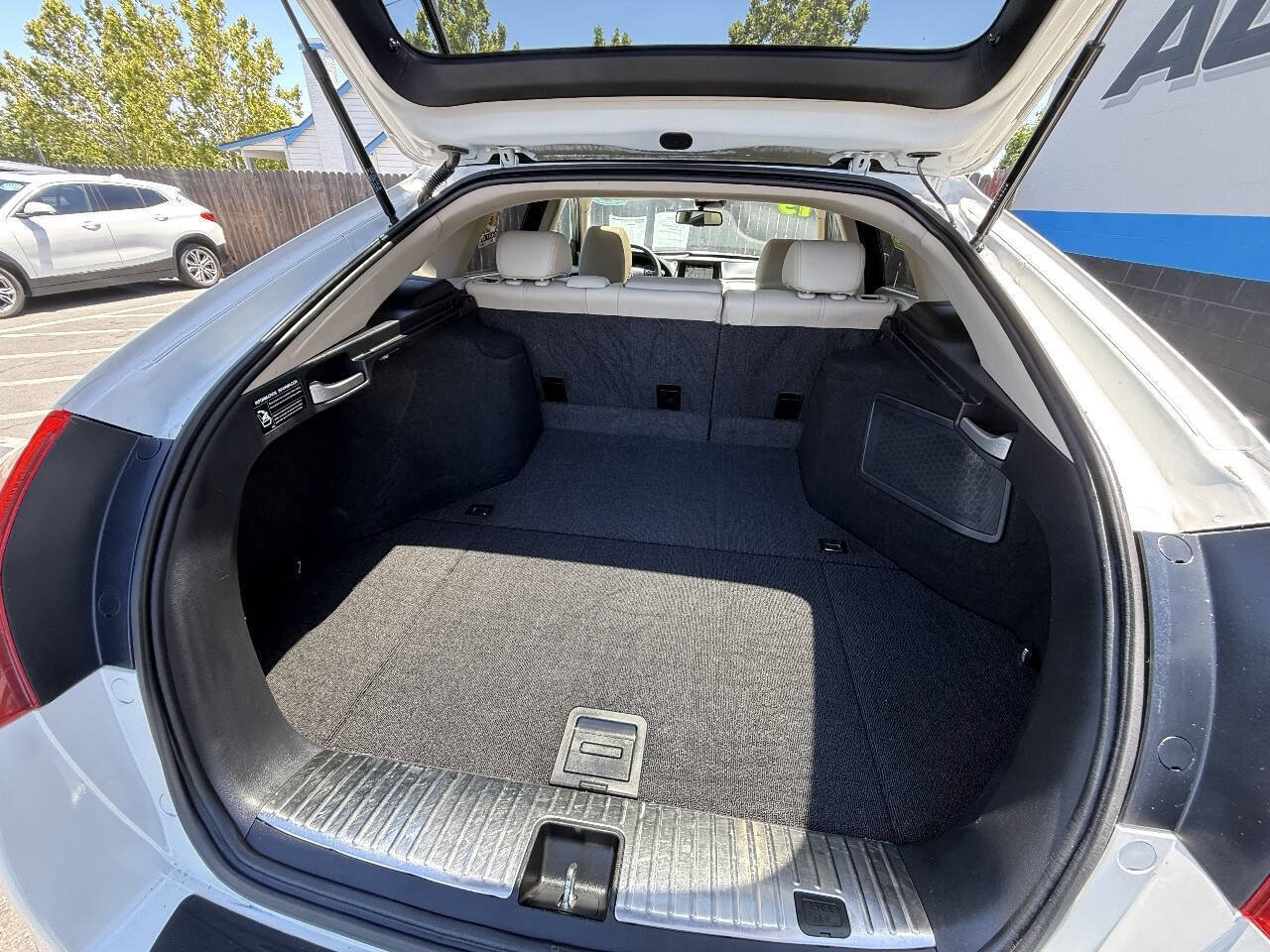 Used 2015 Honda Crosstour EX-L image 17