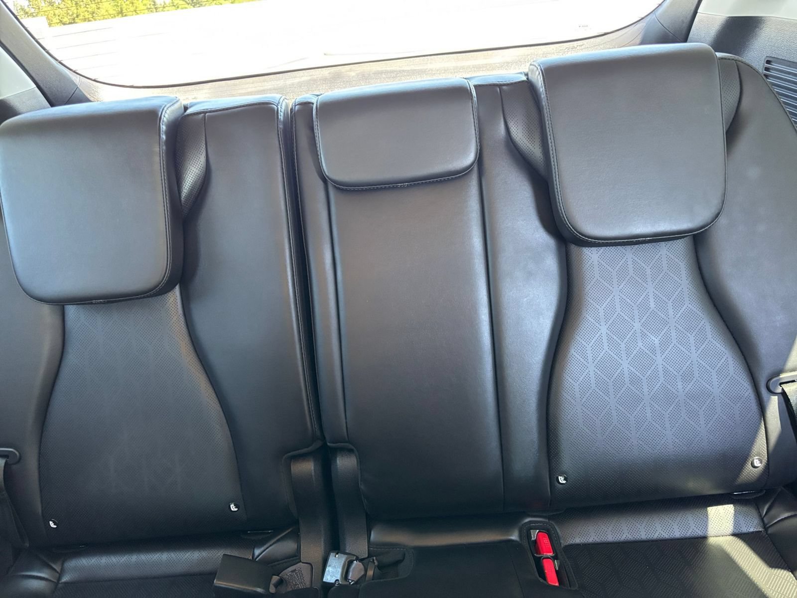 Used 2026 Kia Carnival FWD image 31