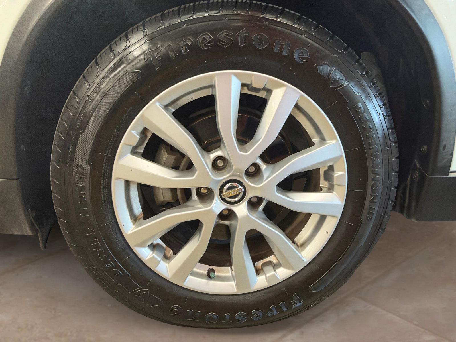 Used 2017 Nissan Rogue SV FWD image 28