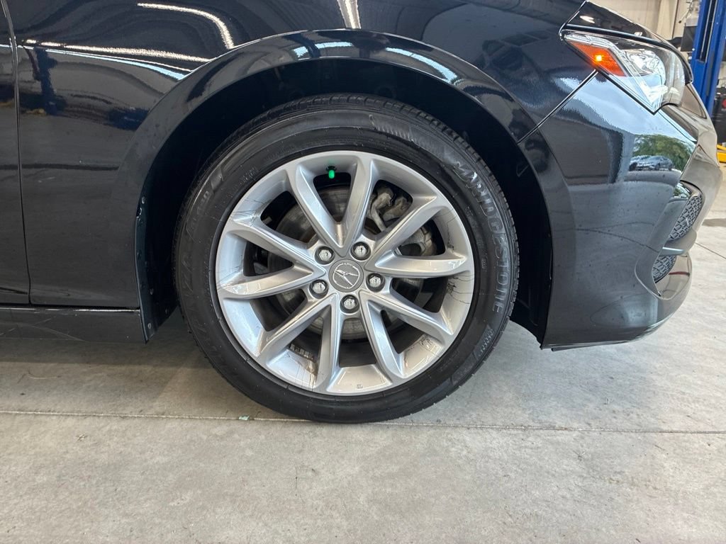 Used 2023 Acura TLX FWD image 11