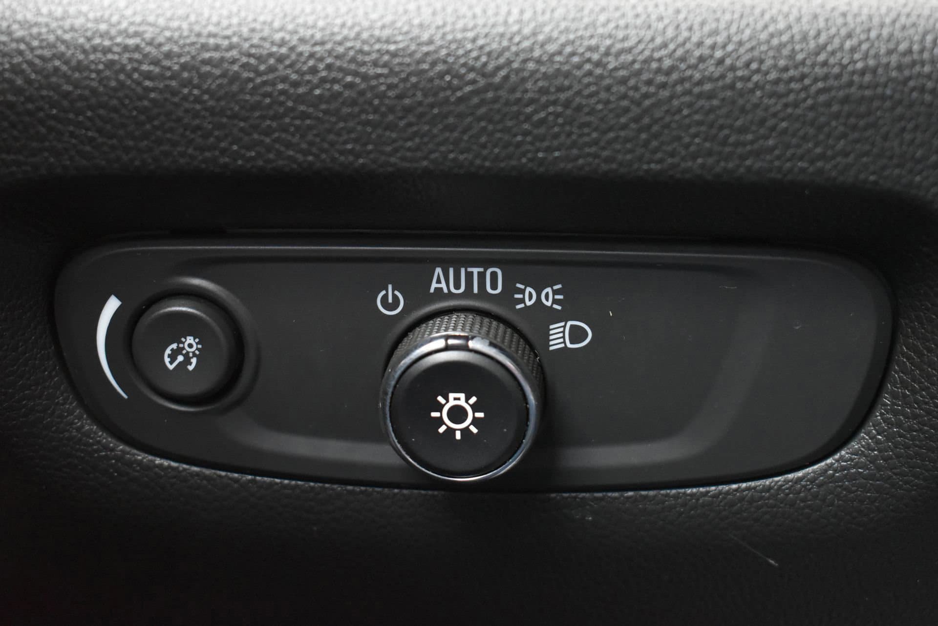 Used 2023 Chevrolet Traverse LT AWD/4WD image 21