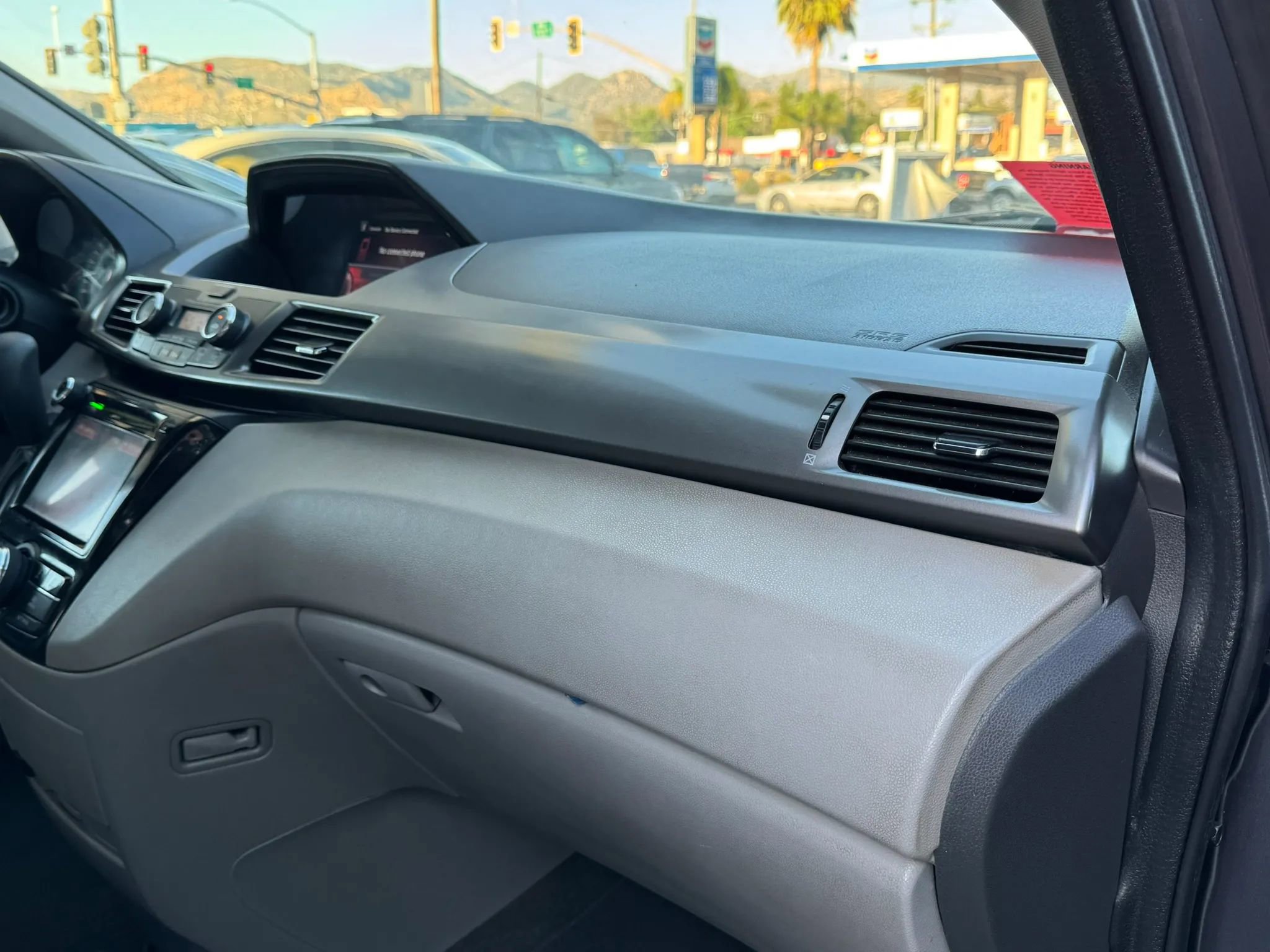 Used 2015 Honda Odyssey EX image 30