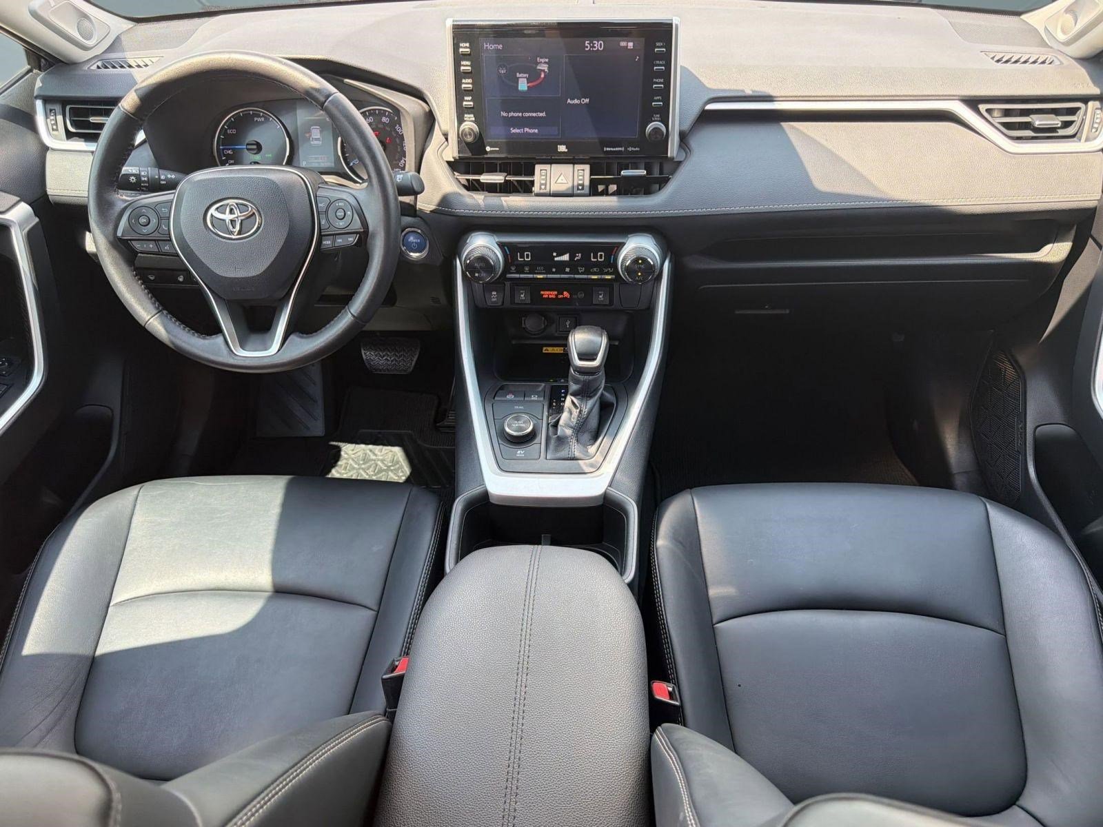 Used 2022 Toyota RAV4 XLE Premium AWD/4WD image 14