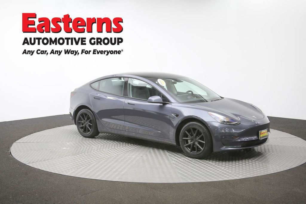 Used 2023 Tesla Model 3 Standard Range image 43