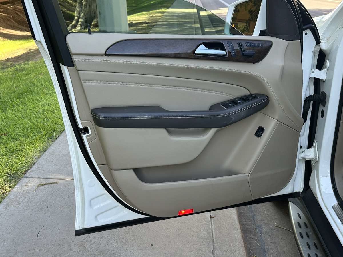 Used 2014 Mercedes-Benz ML 350 4MATIC w/ Premium 1 Package image 40