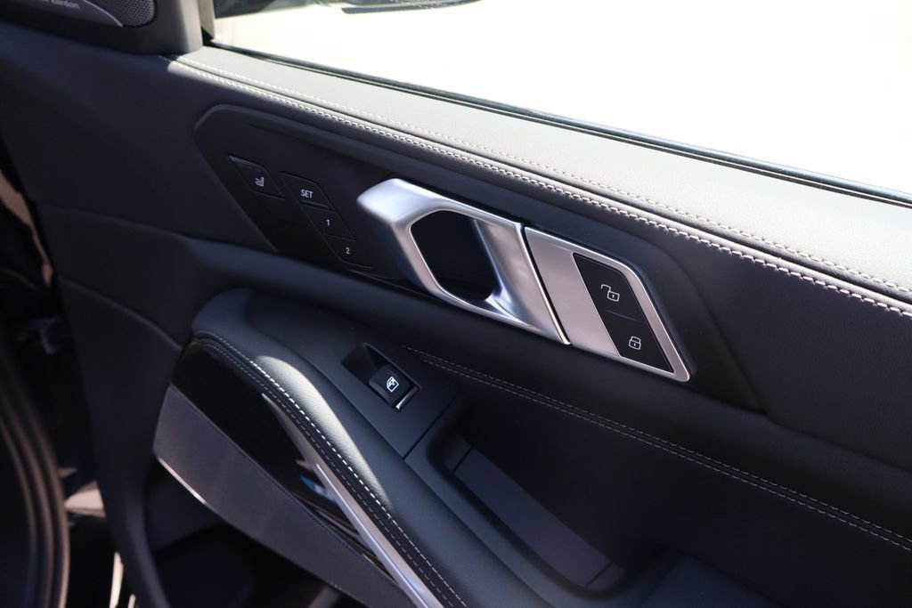 New 2026 BMW X5 xDrive50e image 38