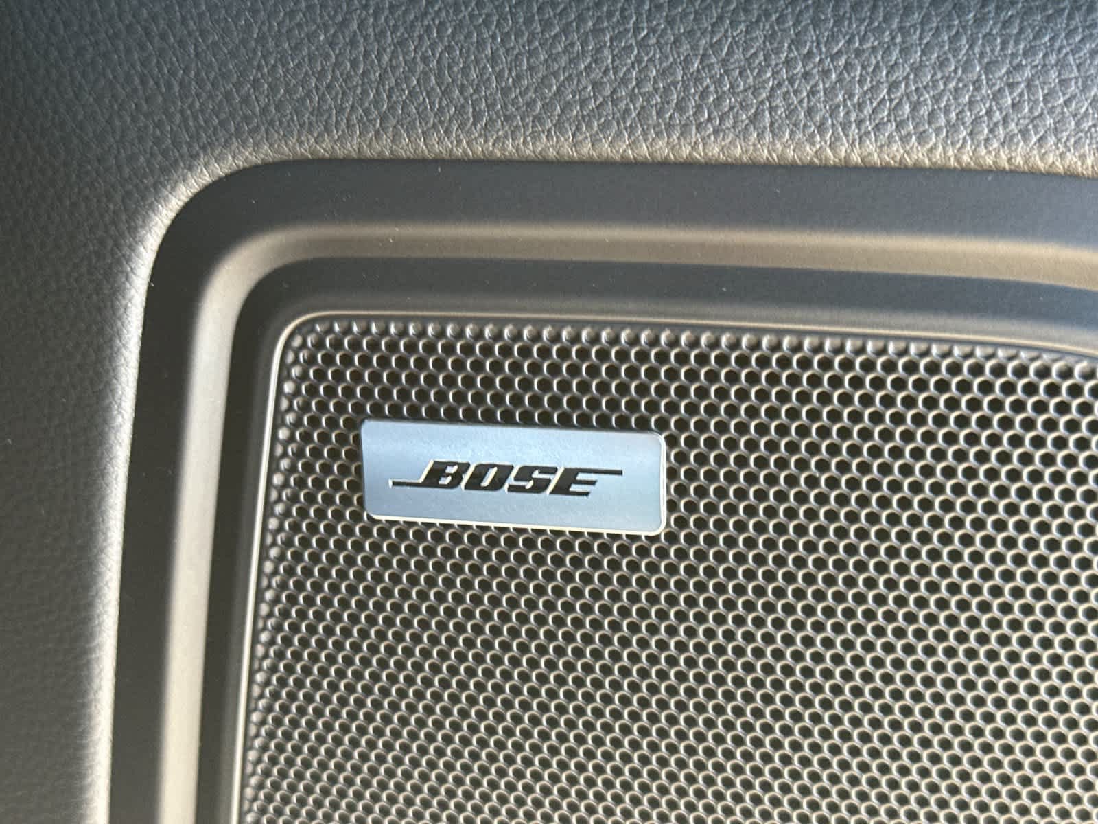 New 2026 Porsche Macan AWD/4WD image 20