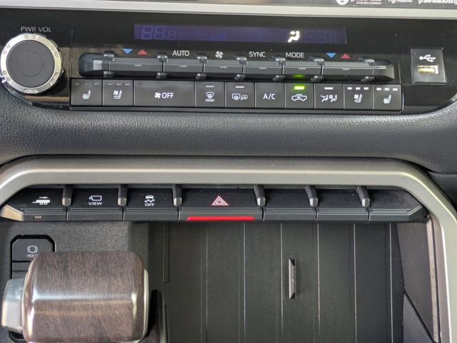 Used 2024 Toyota Tundra Limited image 17