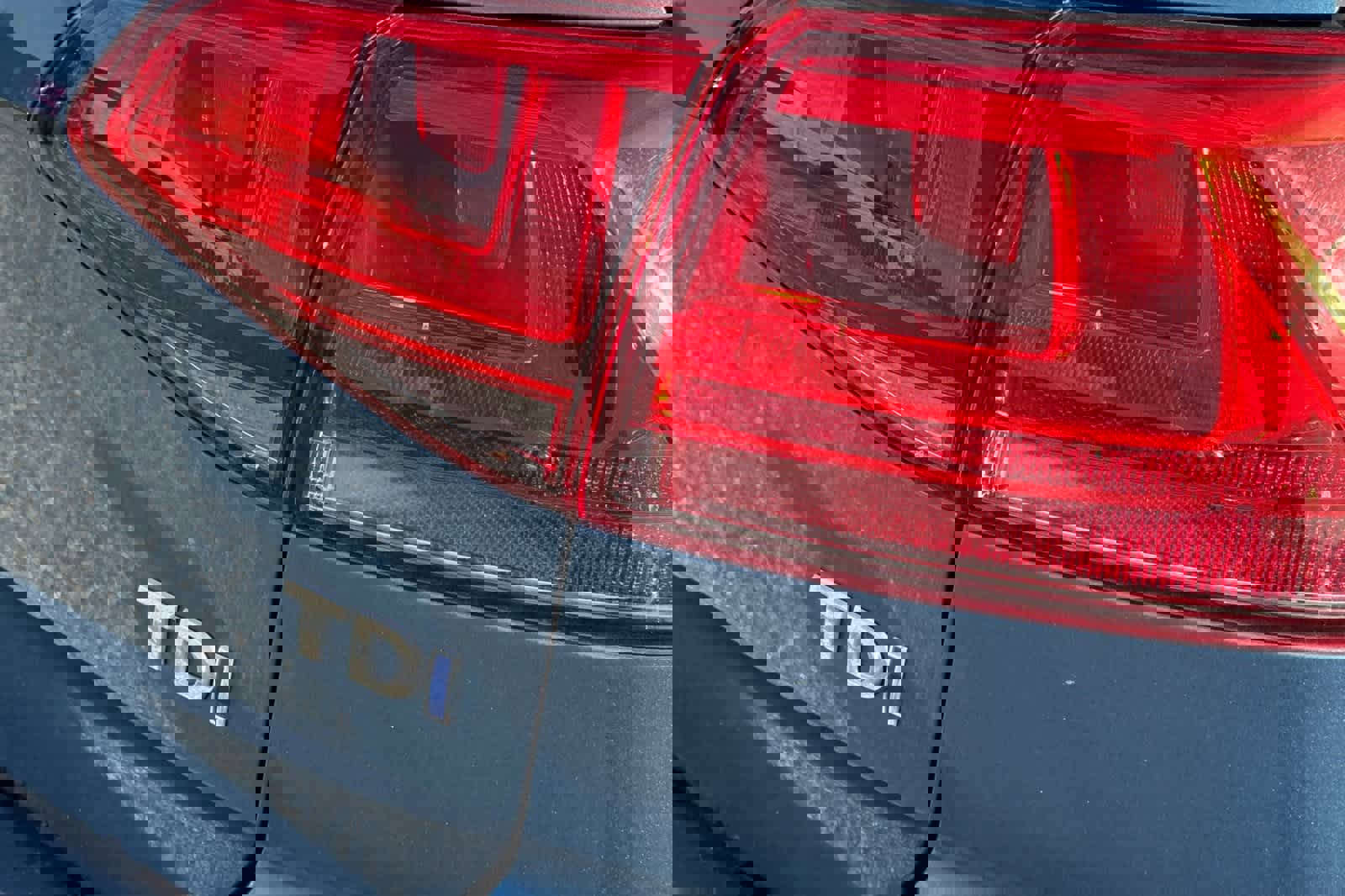 Used 2015 Volkswagen Golf TDI SE image 15