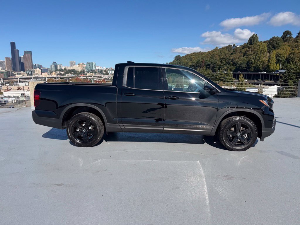 Certified 2023 Honda Ridgeline Black Edition image 3