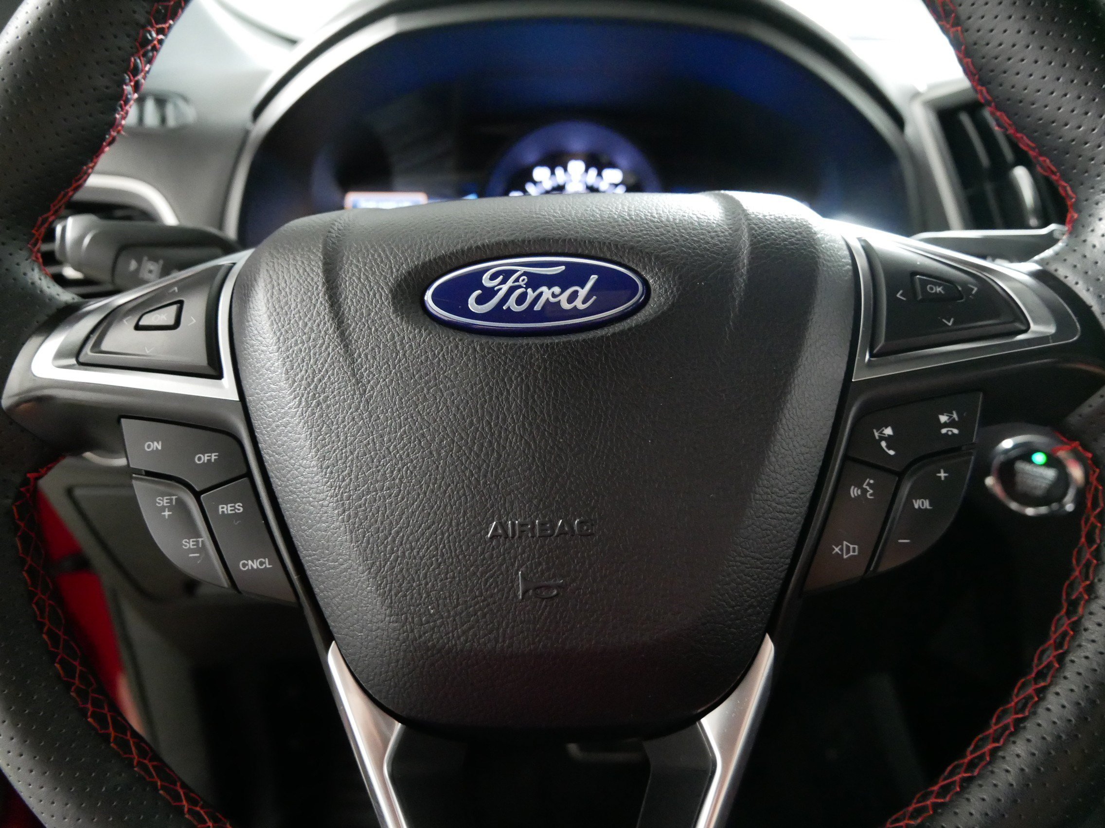 Used 2024 Ford Edge ST-Line AWD/4WD image 25
