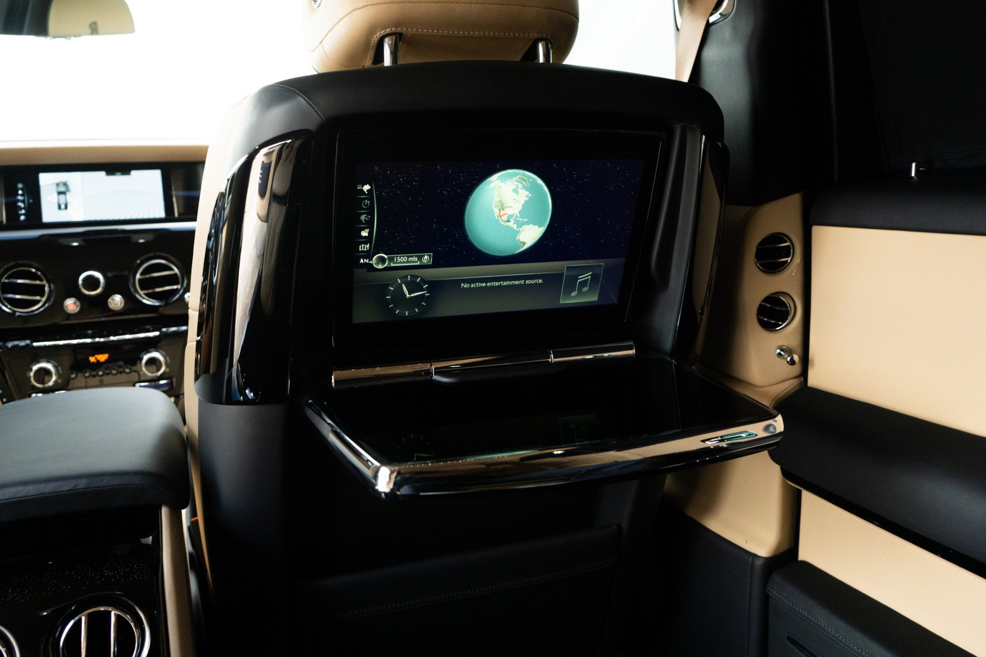 Used 2022 Rolls-Royce Phantom Extended Wheelbase image 36