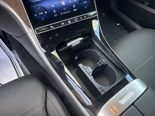 Certified 2025 Mercedes-Benz C 300 4MATIC Sedan image 19