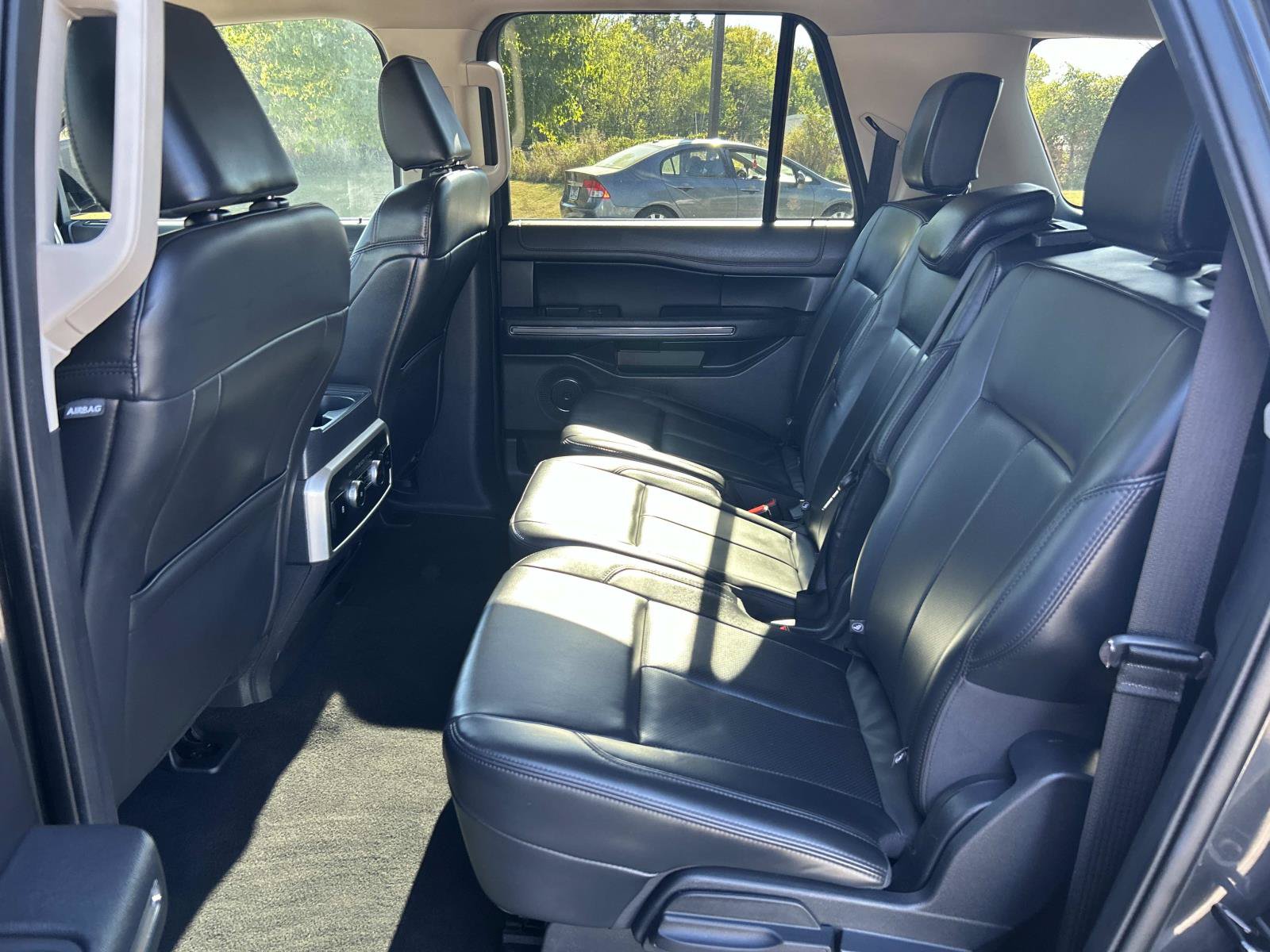 Used 2024 Ford Expedition Max XLT RWD image 26