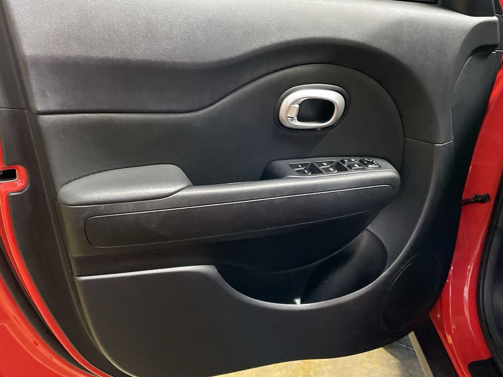 Used 2016 Kia Soul + w/ Designer's Package FWD image 12