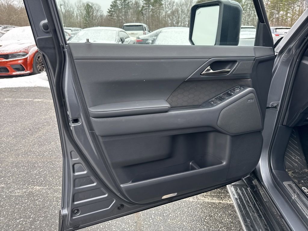 Used 2024 Lexus GX 550 w/ Cold Area Package AWD/4WD image 29