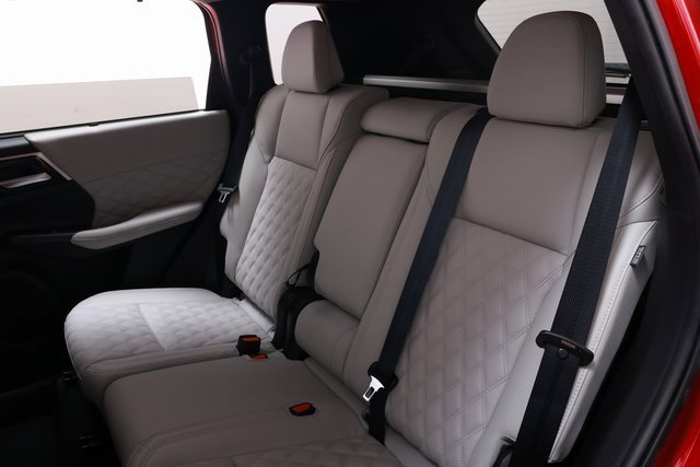 Used 2024 Mitsubishi Outlander SEL image 11