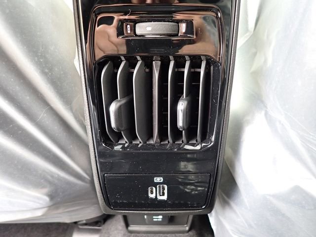 New 2026 Jeep Compass Latitude AWD/4WD image 14