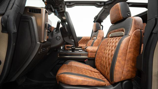 Used 2025 GMC Hummer EV 3X w/ LPO, Dark Essentials Package image 48