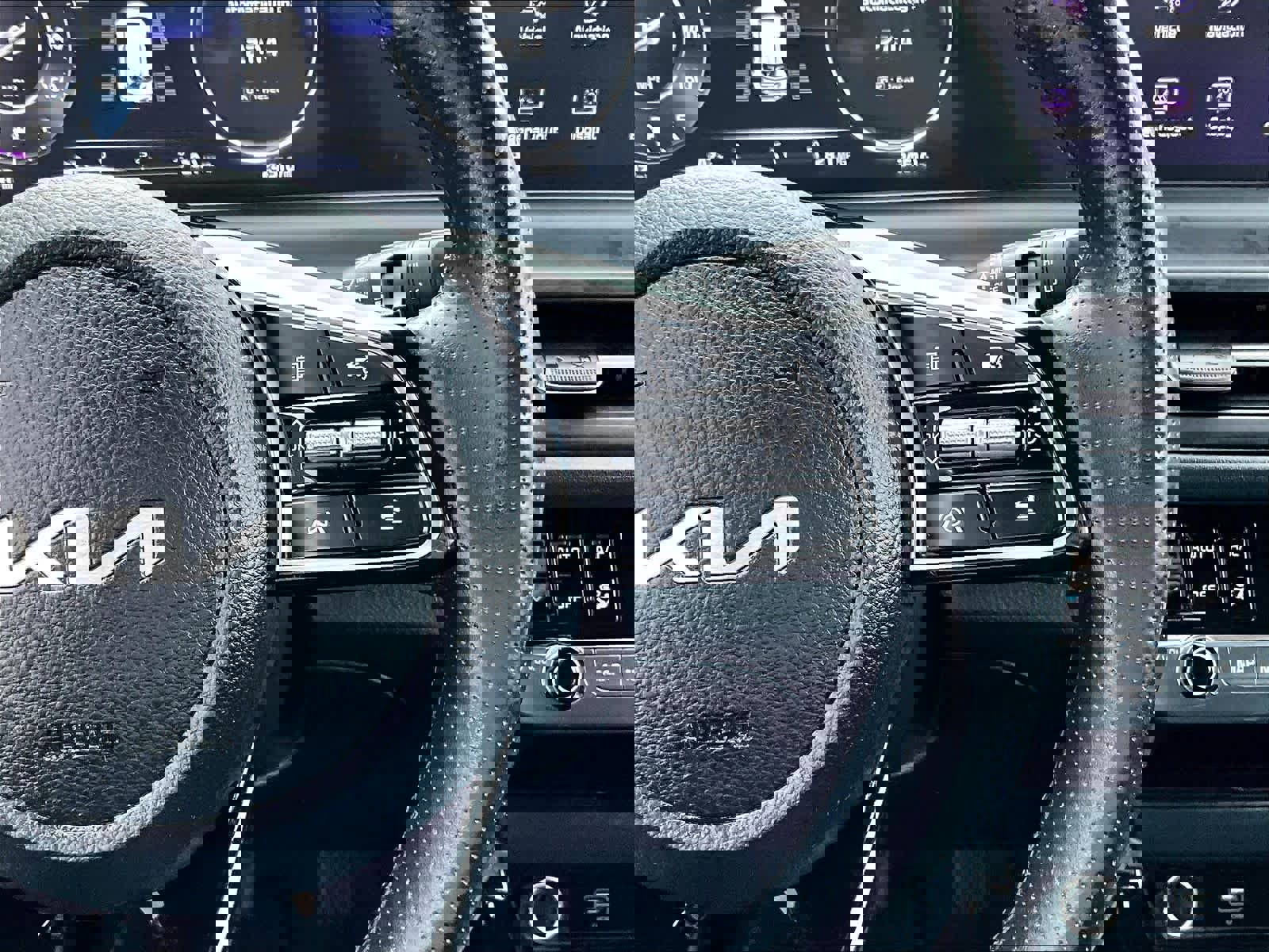 Used 2024 Kia Seltos SX image 25