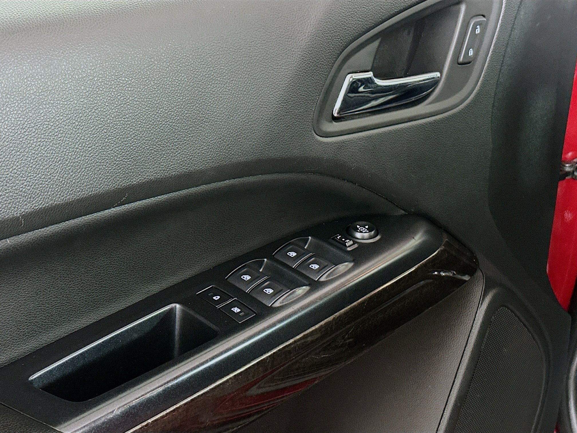 Used 2020 GMC Canyon SLE w/ Elevation Edition RWD image 14
