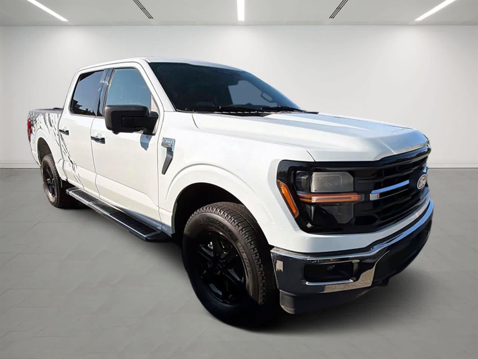 Used 2024 Ford F150 XLT w/ Tow/Haul Package AWD/4WD image 4
