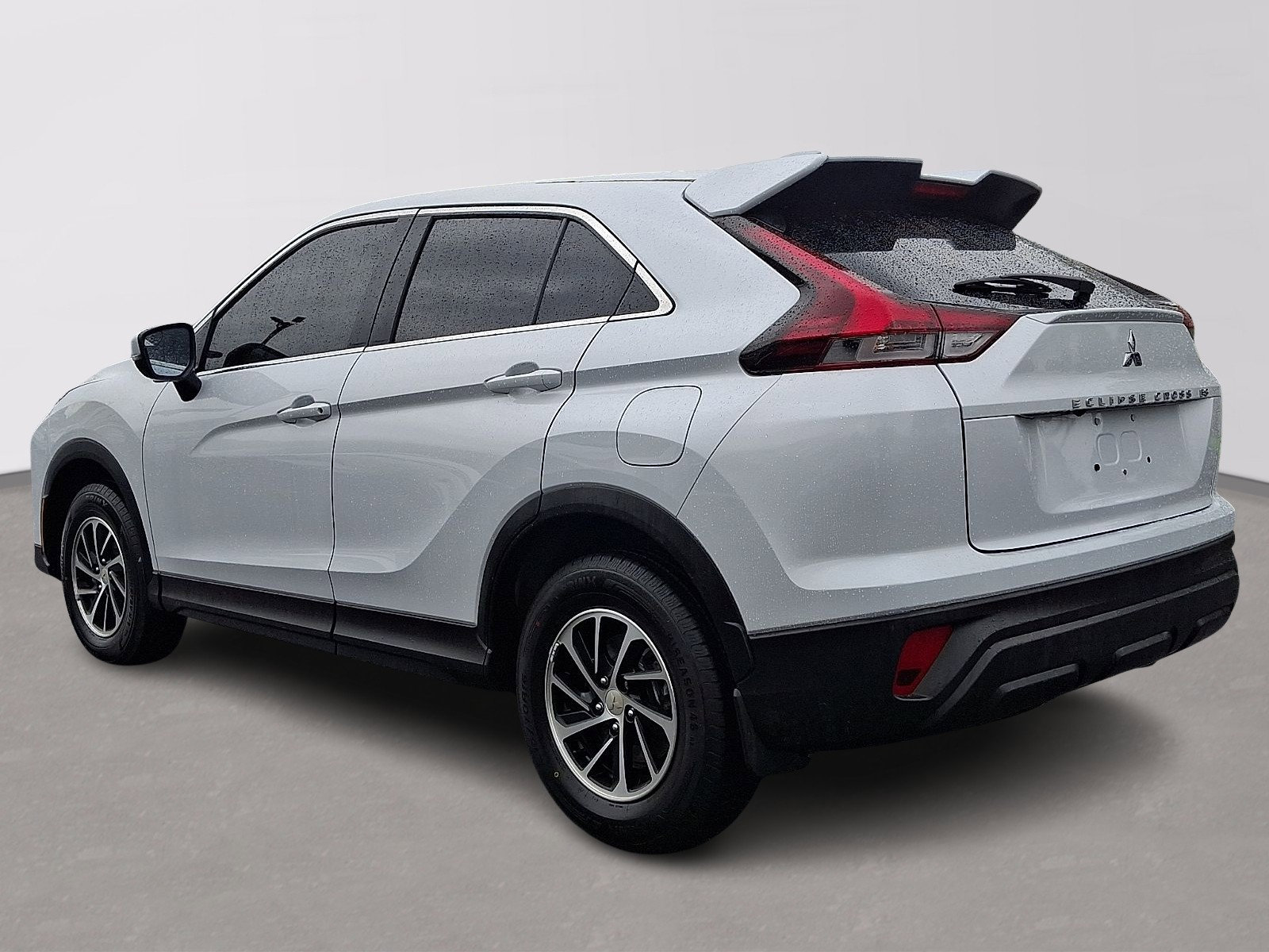 Used 2024 Mitsubishi Eclipse Cross ES AWD/4WD image 4