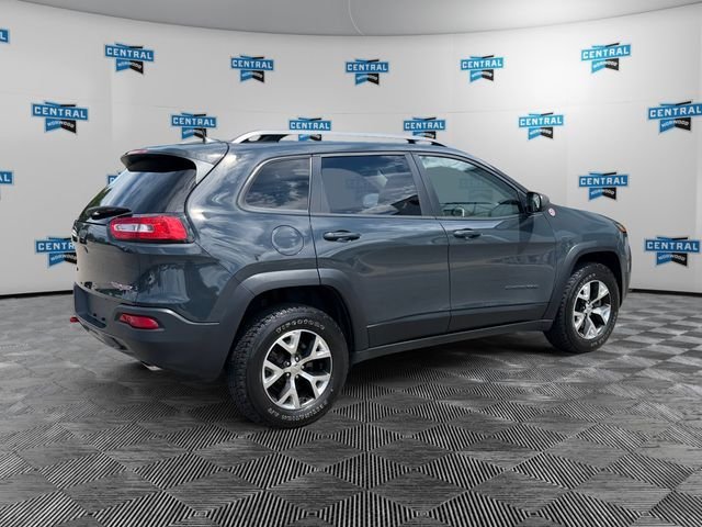 Used 2016 Jeep Cherokee Trailhawk w/ Comfort/Convenience Group AWD/4WD image 5
