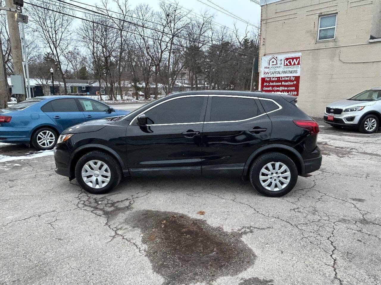 Used 2018 Nissan Rogue Sport S image 4