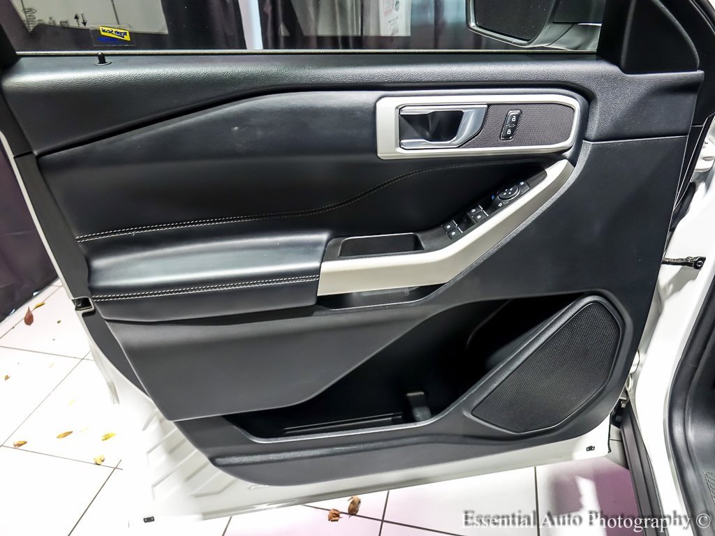Used 2022 Ford Explorer XLT w/ Equipment Group 202A image 29