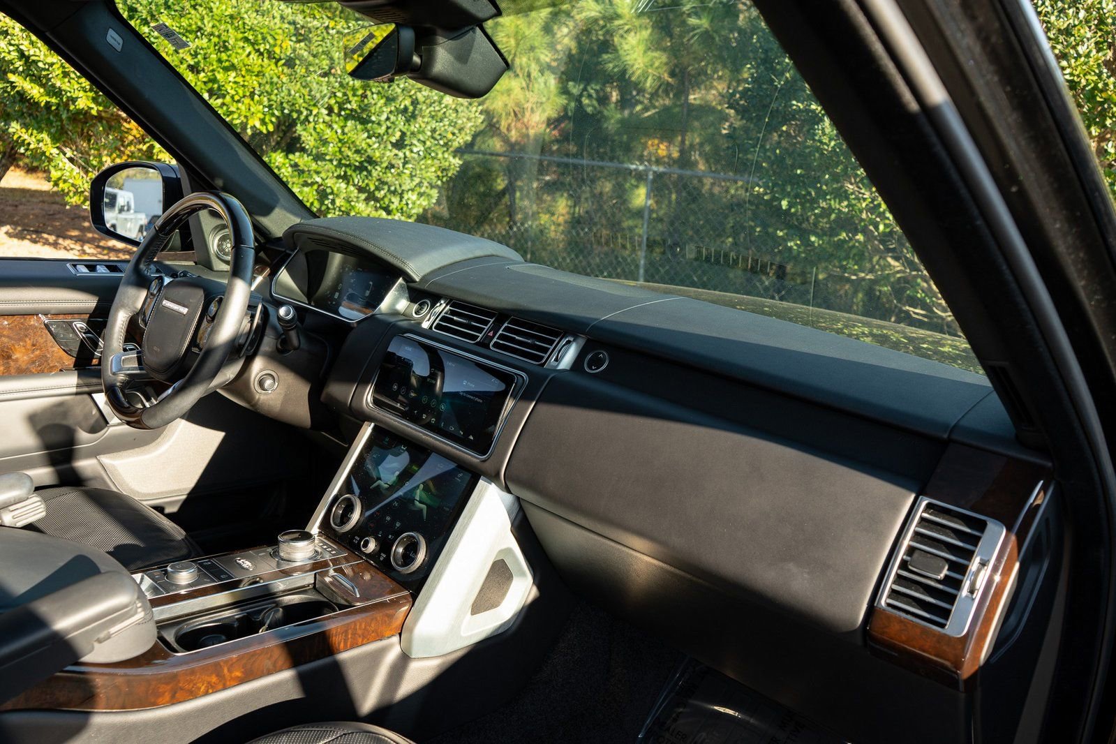 Used 2021 Land Rover Range Rover P525 Westminster Edition image 33