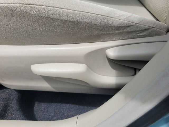 Used 2013 Toyota Prius Three FWD image 37