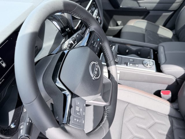 New 2026 Nissan Pathfinder Platinum AWD/4WD image 17