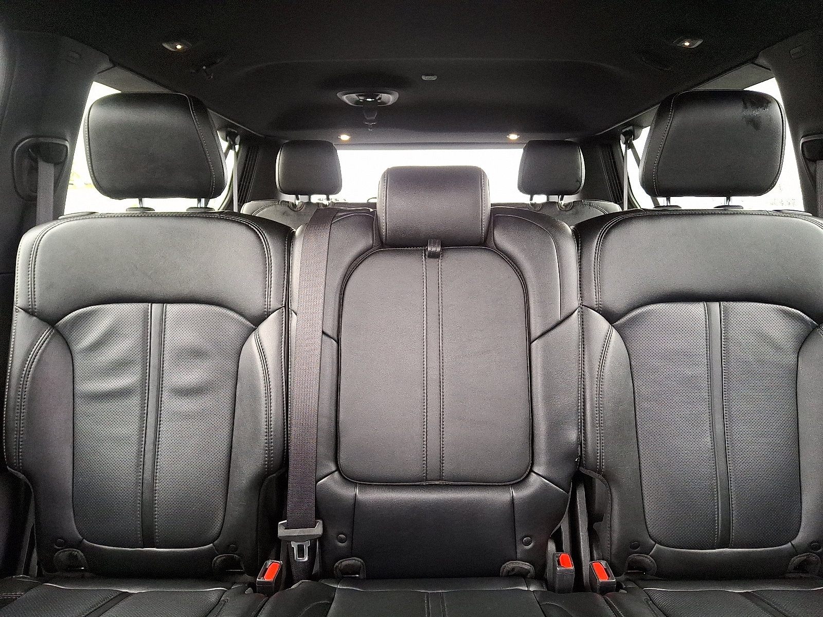 Used 2024 Jeep Wagoneer L Series II w/ Flexible Seating Group image 15