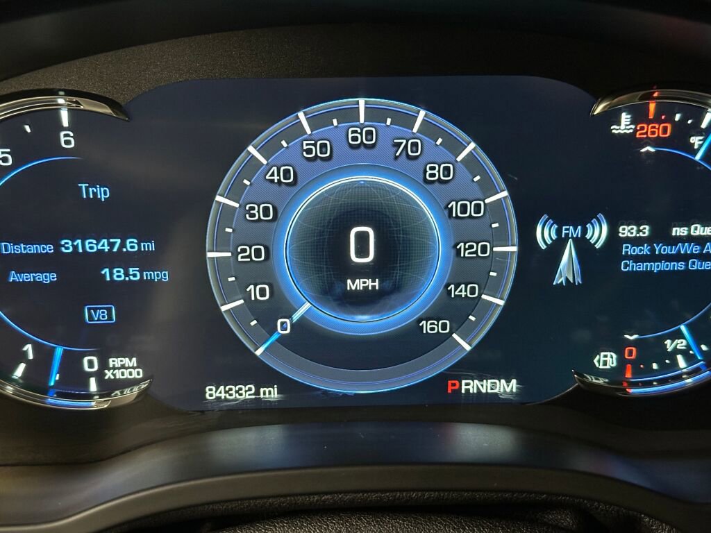 Used 2016 Cadillac Escalade ESV Luxury image 3