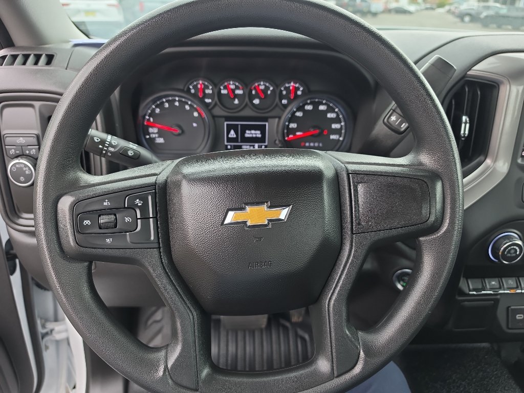 Certified 2025 Chevrolet Silverado 1500 W/T RWD image 17