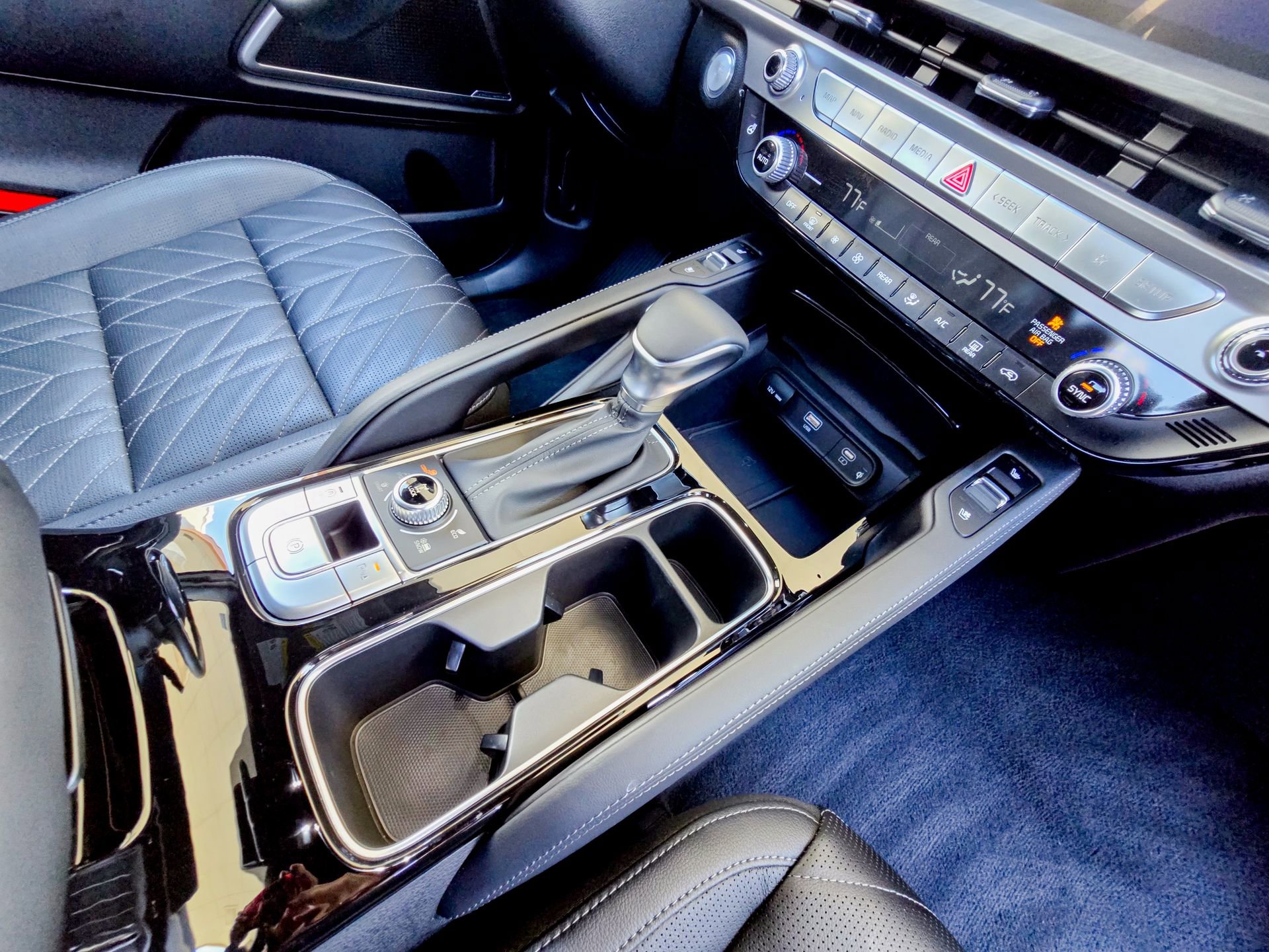 Used 2025 Kia Telluride EX X-Line image 18