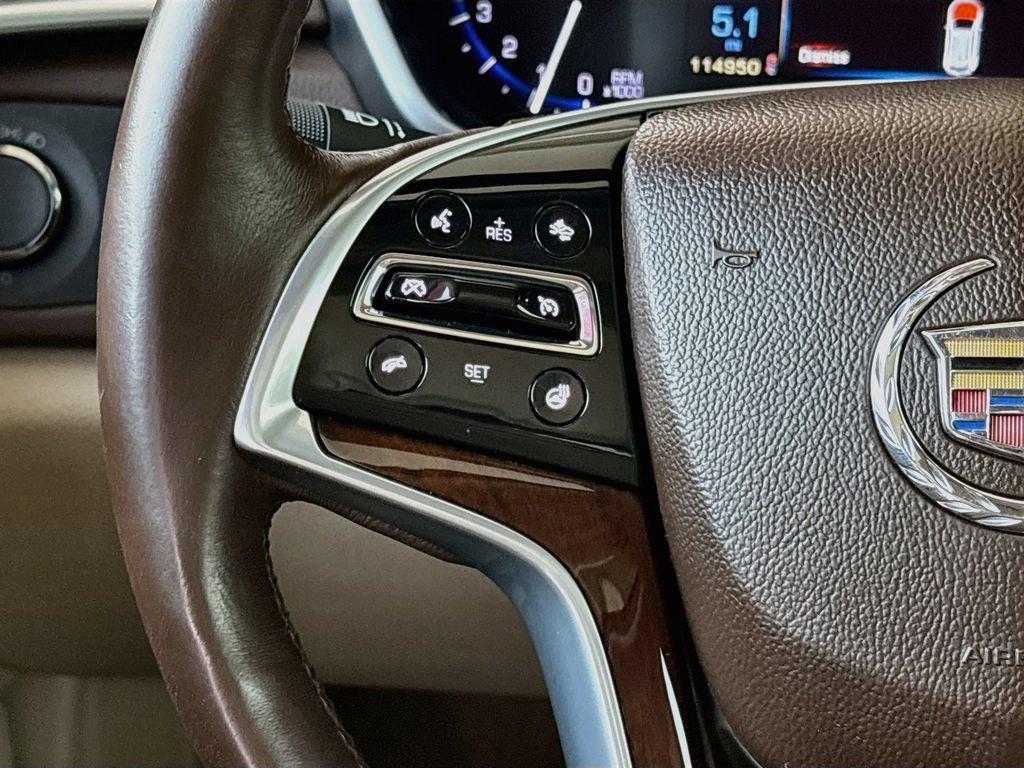 Used 2015 Cadillac SRX Luxury w/ Driver Awareness Package FWD image 11