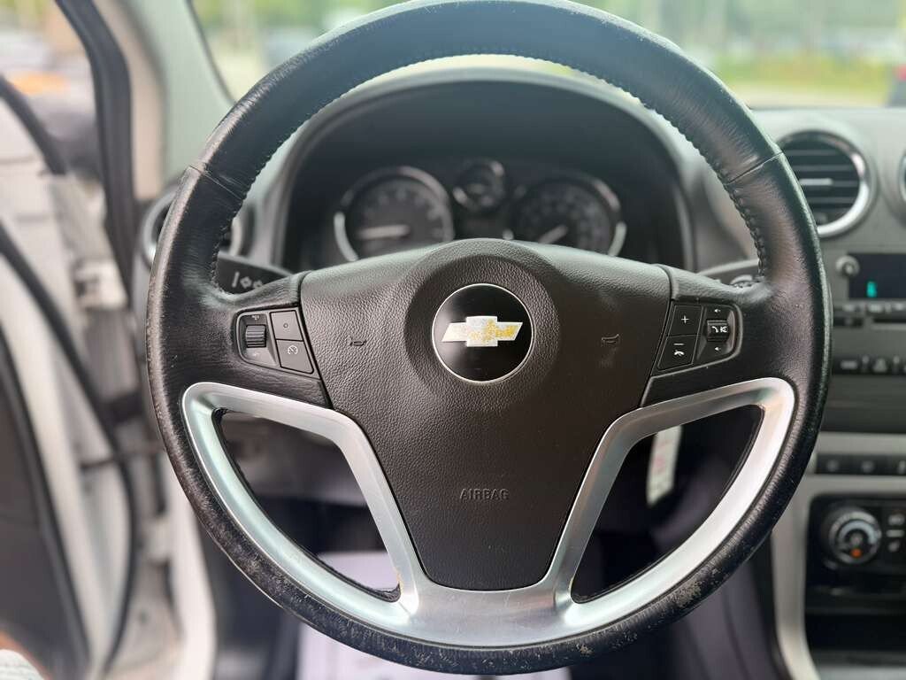 Used 2014 Chevrolet Captiva Sport LTZ FWD image 21