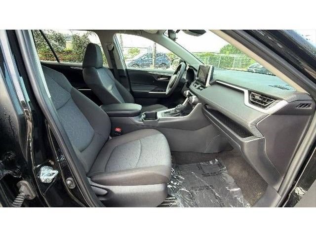 Certified 2025 Toyota RAV4 XLE AWD/4WD image 39