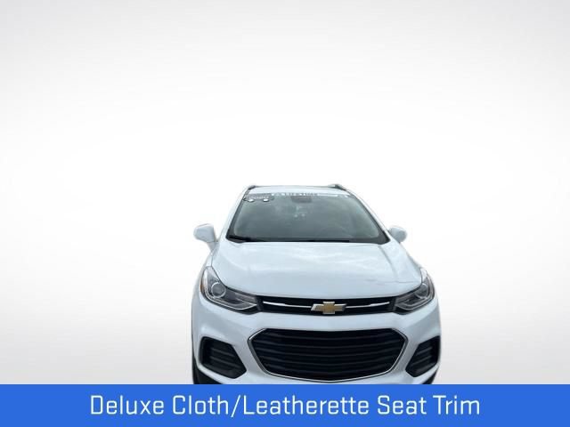 Used 2020 Chevrolet Trax LT w/ LT Convenience Package FWD image 13
