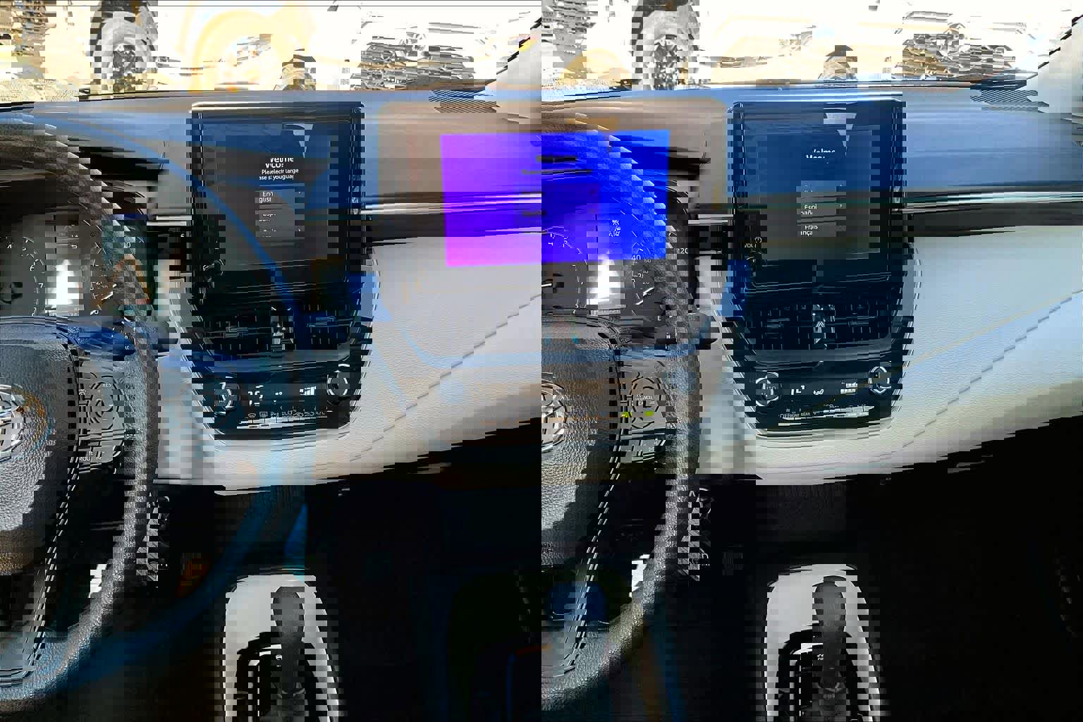 Certified 2025 Toyota Corolla LE image 6