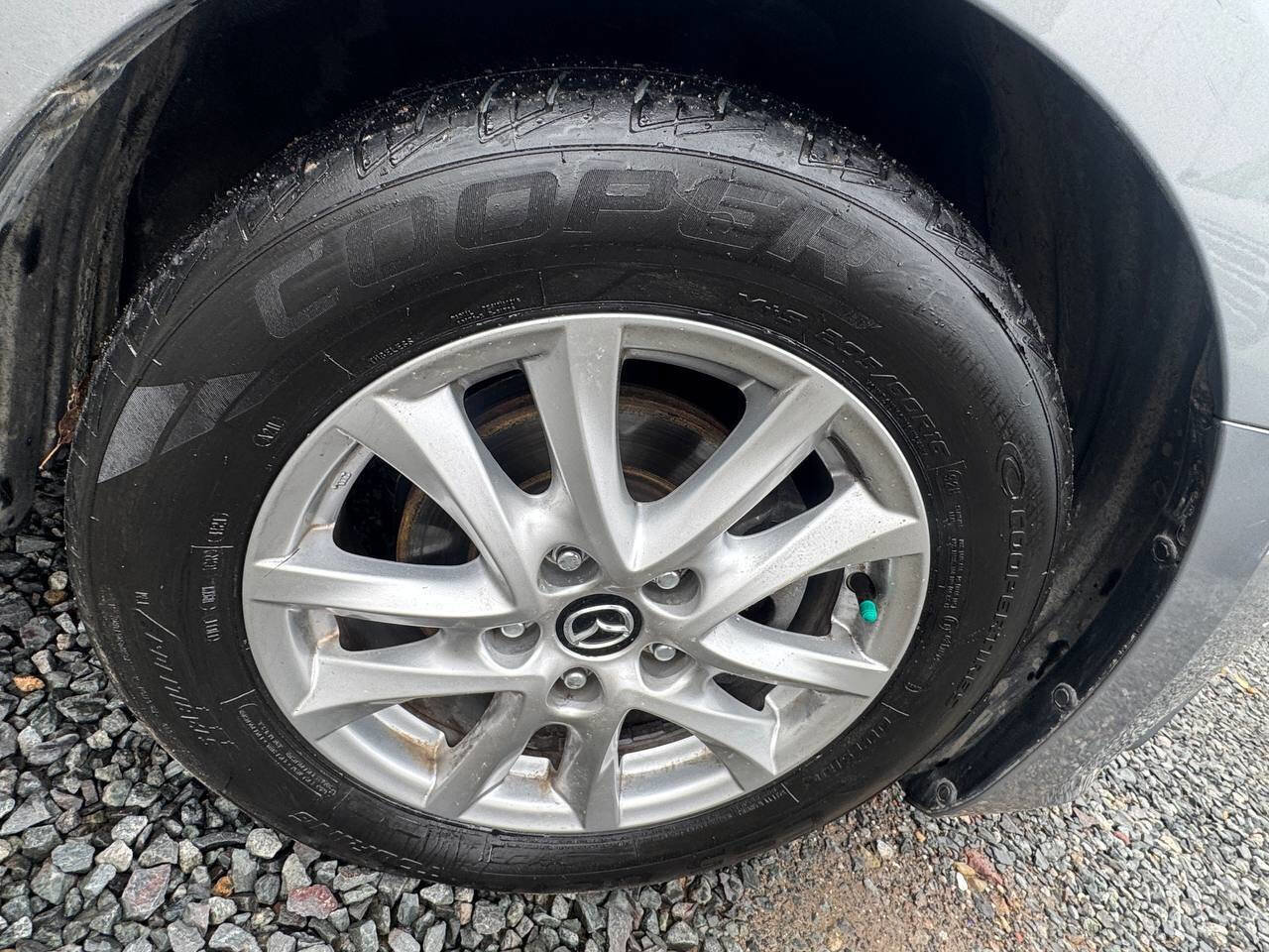 Used 2015 MAZDA MAZDA3 i Touring w/ Technology Package image 27