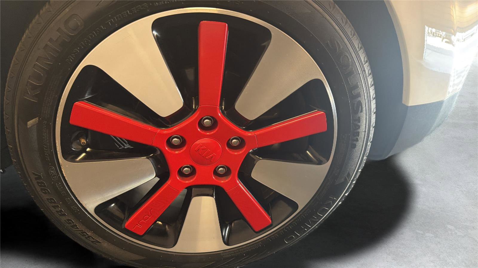 Used 2018 Kia Soul + FWD image 24