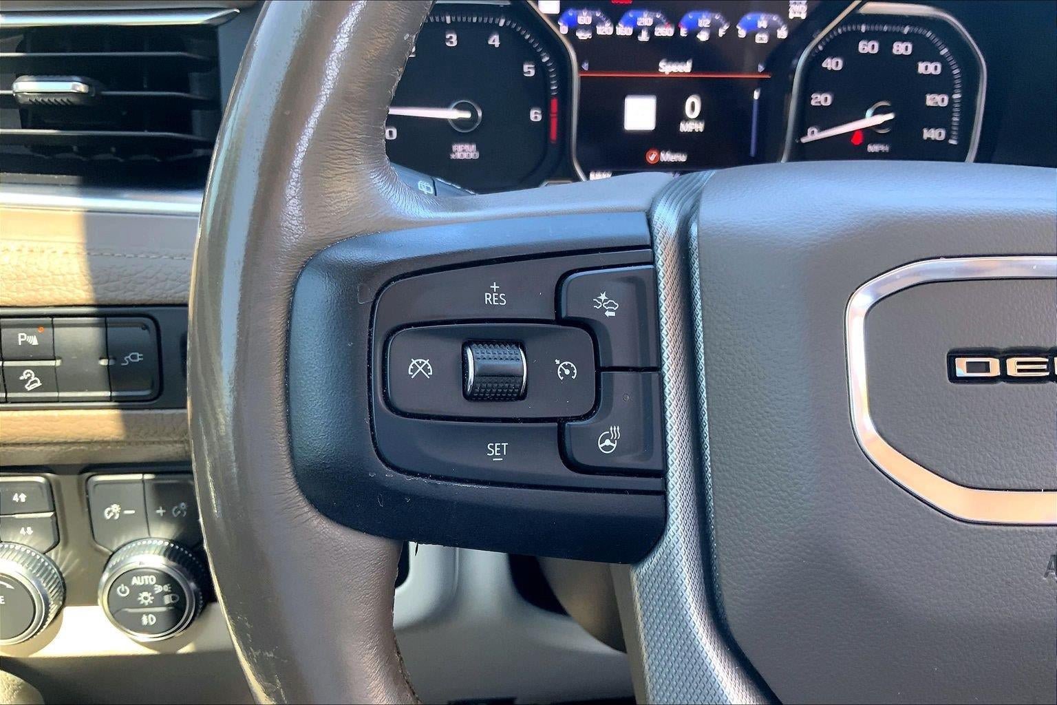 Used 2021 GMC Yukon Denali AWD/4WD image 19