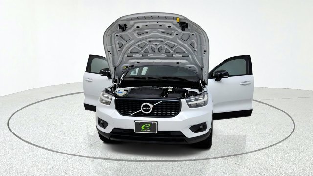Used 2022 Volvo XC40 T4 R-Design w/ Protection Package Premier FWD image 12