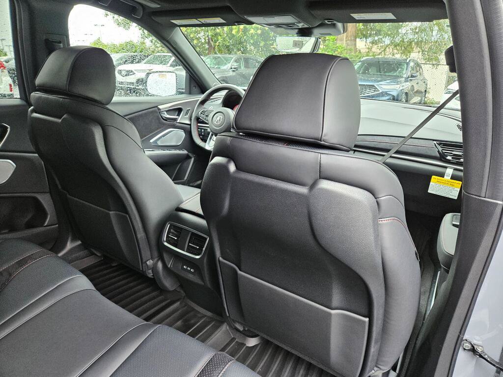 New 2026 Acura RDX w/ Advance Package AWD/4WD image 17