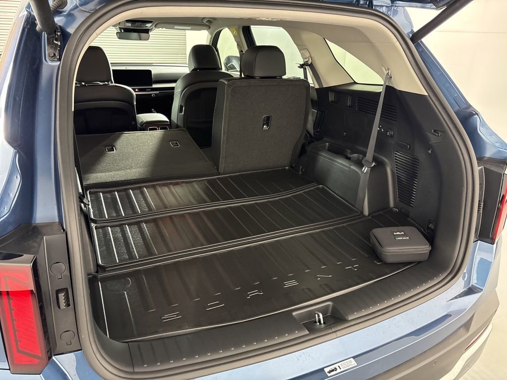 New 2026 Kia Sorento EX FWD image 32