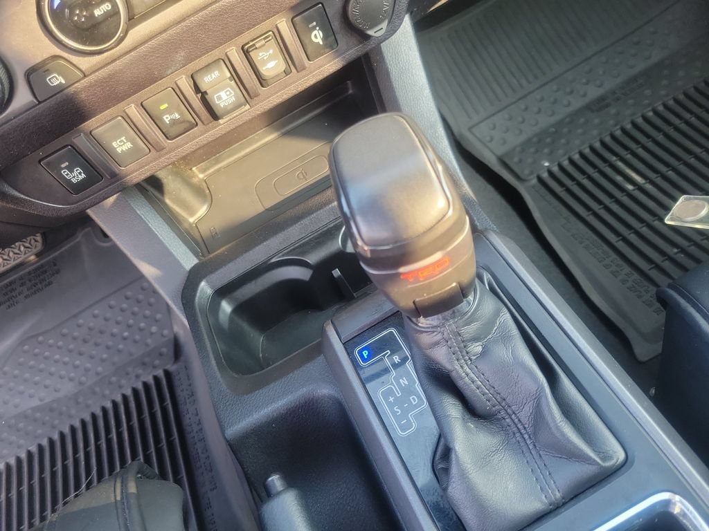 Used 2018 Toyota Tacoma TRD Pro AWD/4WD image 28