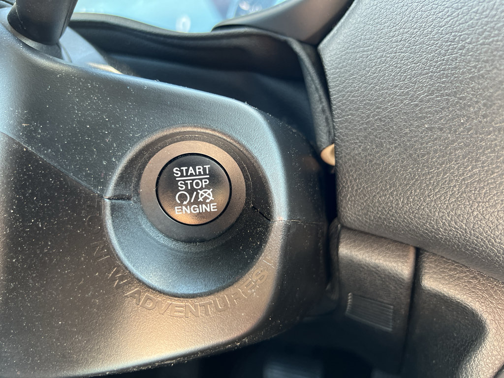 Used 2022 Jeep Renegade Trailhawk w/ Trailer Tow Group AWD/4WD image 24